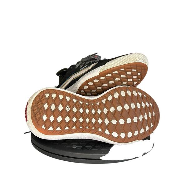 ***SOLD*** Vans UltraRange EXO "Pride" Skate Shoes Size 6.5 Black White Womens - Picture 5 of 6